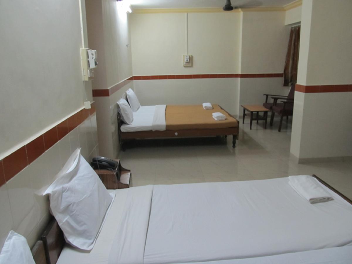 Diamond Hotel Daman Luaran gambar
